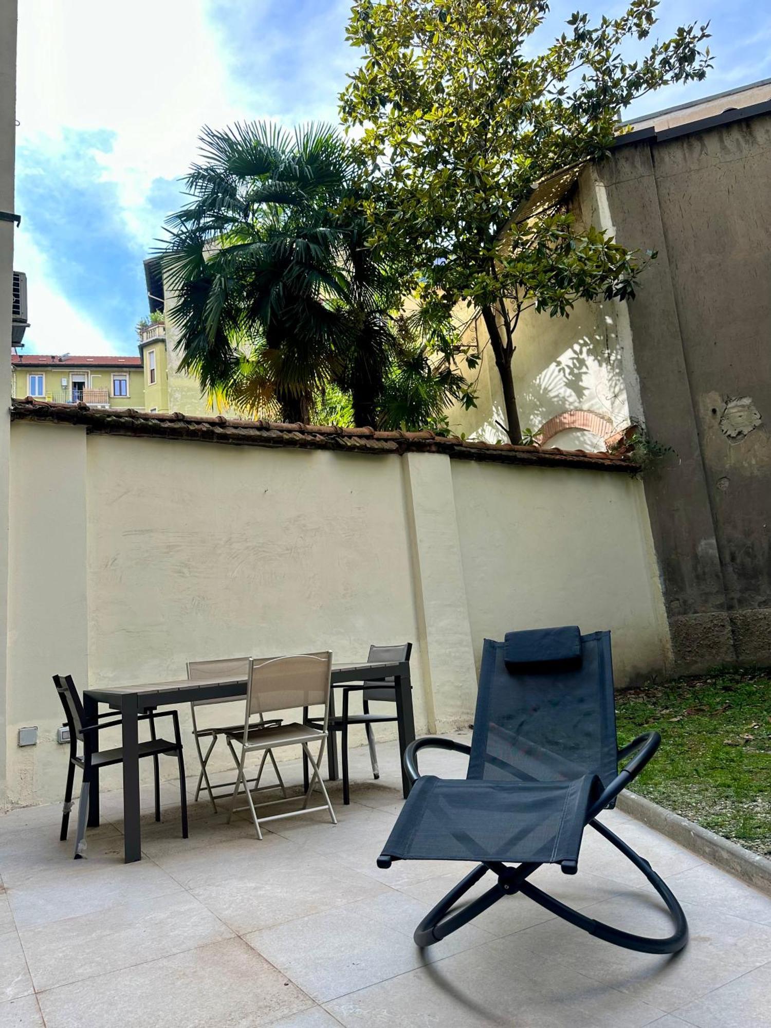 Lr Deluxe Apartments - Porta Venezia - Bilocale Con Giardino Privato Milano Exteriör bild