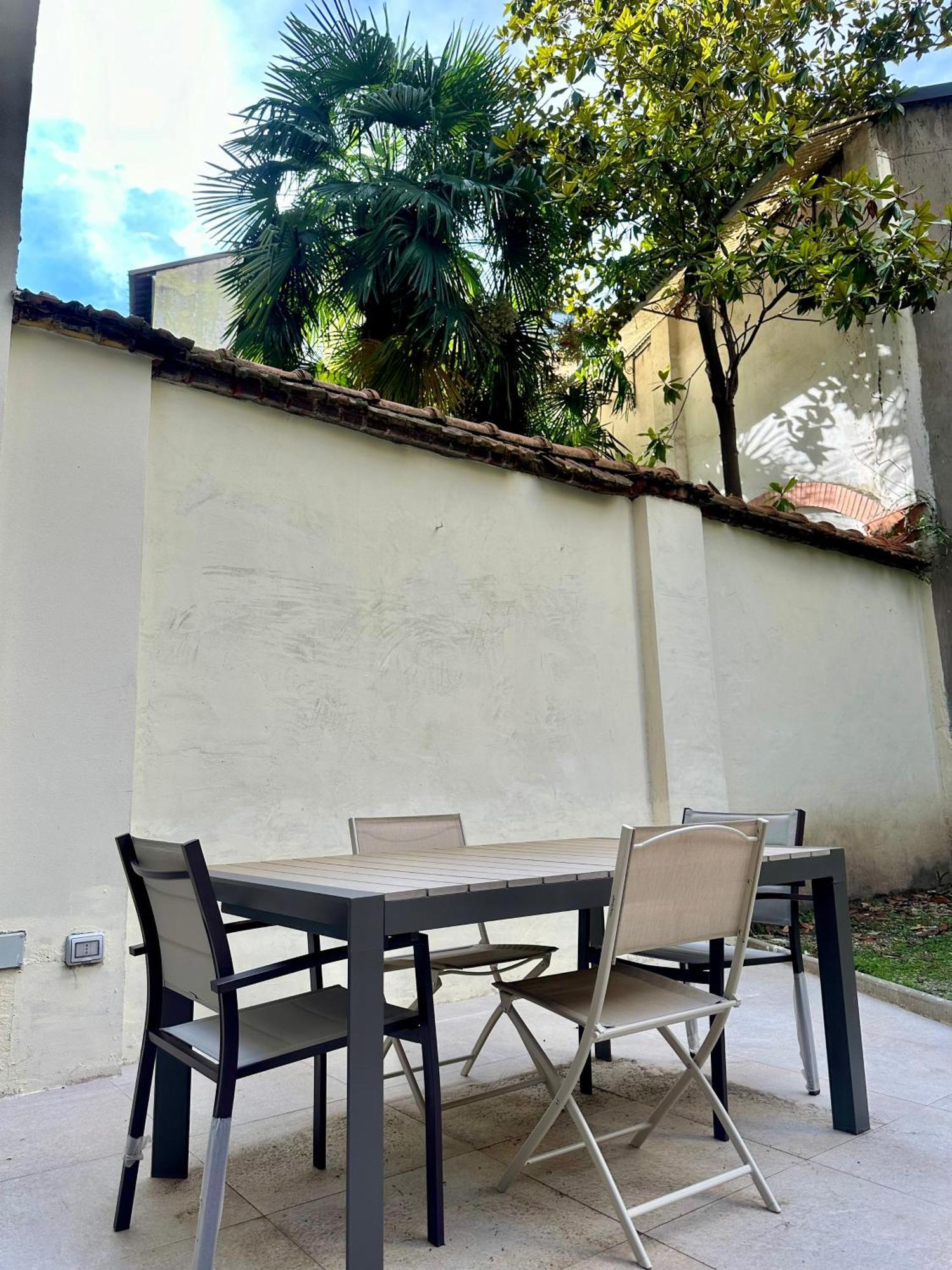 Lr Deluxe Apartments - Porta Venezia - Bilocale Con Giardino Privato Milano Exteriör bild