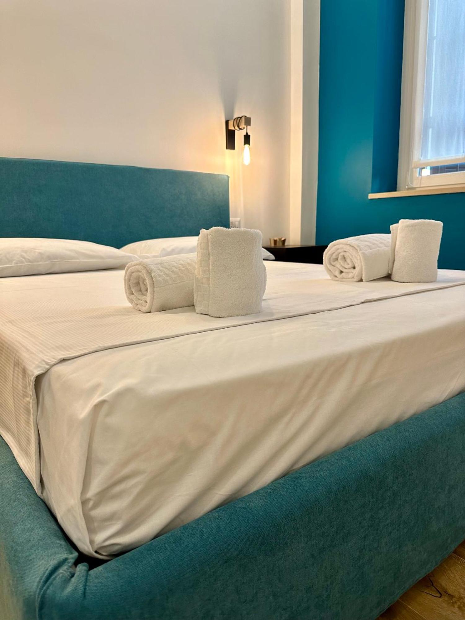 Lr Deluxe Apartments - Porta Venezia - Bilocale Con Giardino Privato Milano Exteriör bild