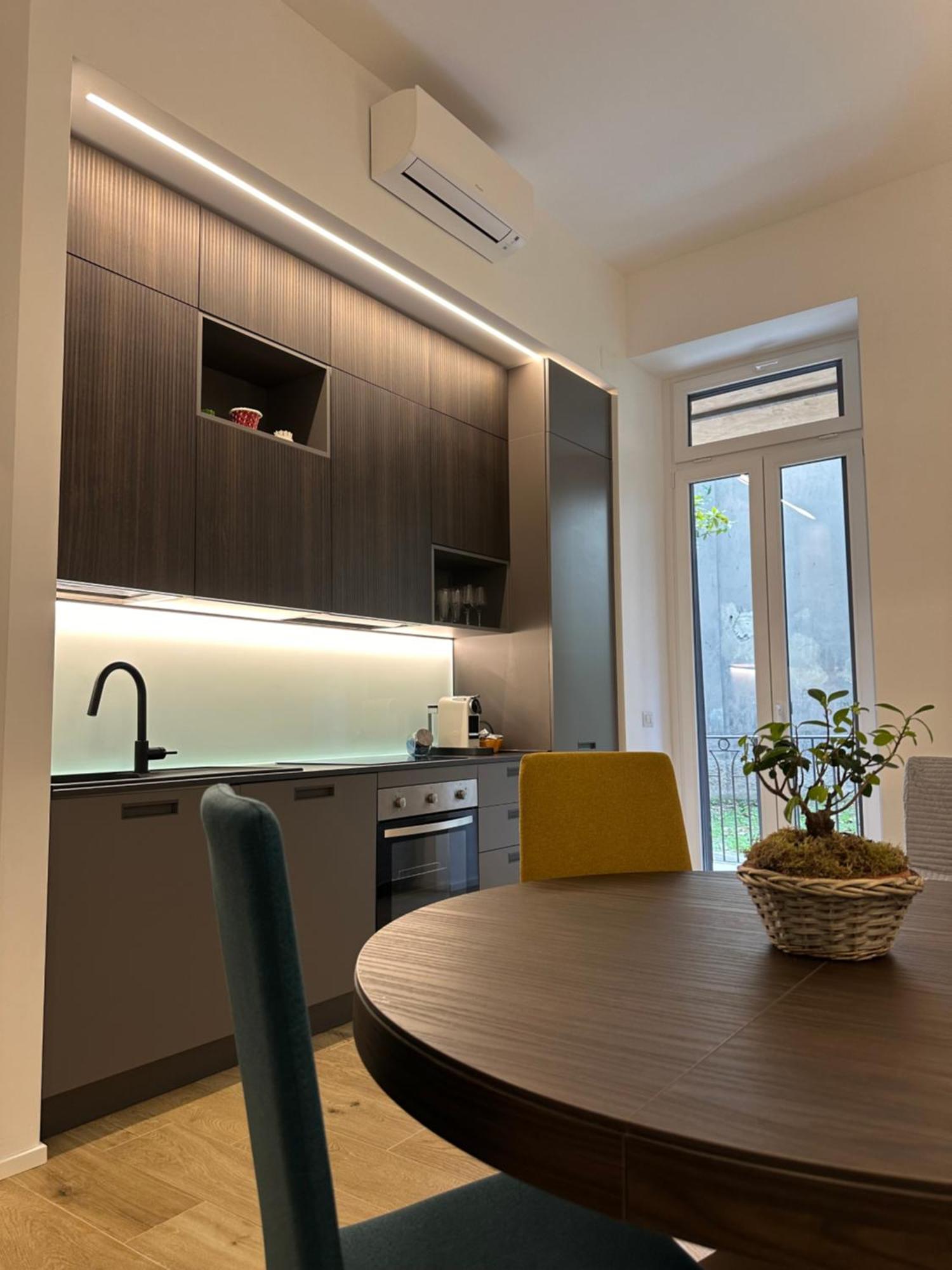 Lr Deluxe Apartments - Porta Venezia - Bilocale Con Giardino Privato Milano Exteriör bild